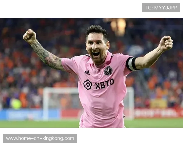 梅西西班牙集训引万人围观,球迷疯狂呼喊偶像名 梅西西班牙集训引万人围观,球迷疯狂呼喊偶像名