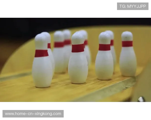 保龄球职业联赛惊现300分满贯，粉丝狂欢