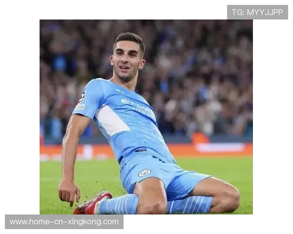 费兰托雷斯凌空撩射差点世界波，足球场上的惊艳瞬间